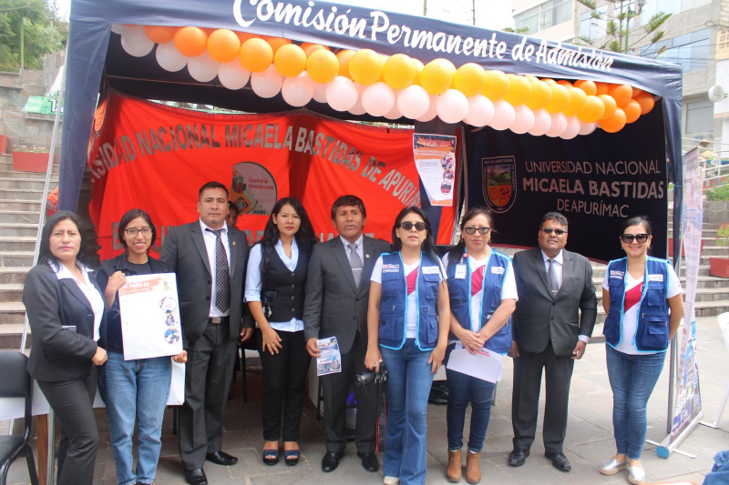 UNAMBA participó en Feria Informativa de BECA 18