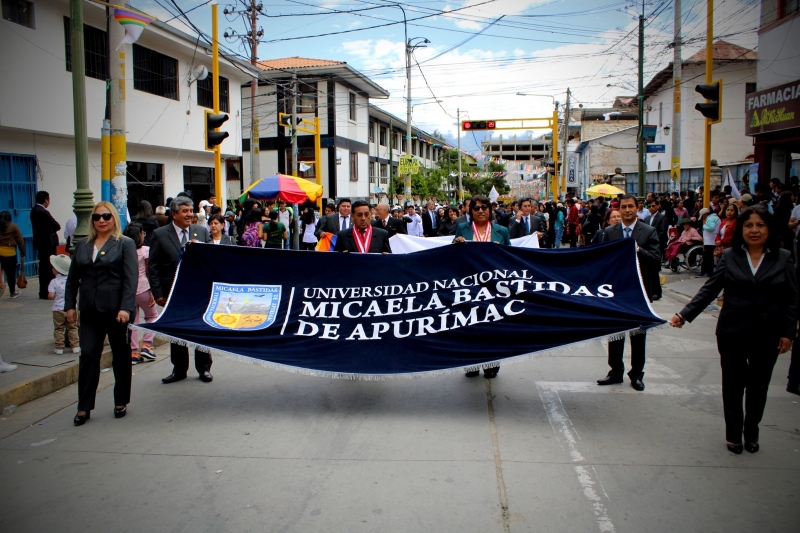 UNAMBA en desfilé cívico rinde homenaje a Apurímac en su 150° aniversario de creación  institucional
