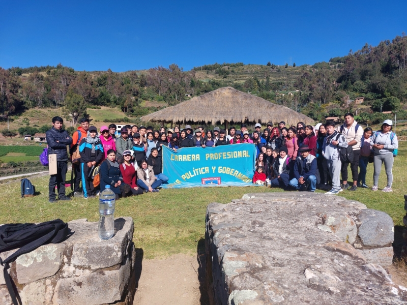 Estudiantes de la Facultad de Educación y Ciencias Sociales de la UNAMBA realizaron recorrido de la Ruta Milenaria de los Andes - Qhapaq Ñan