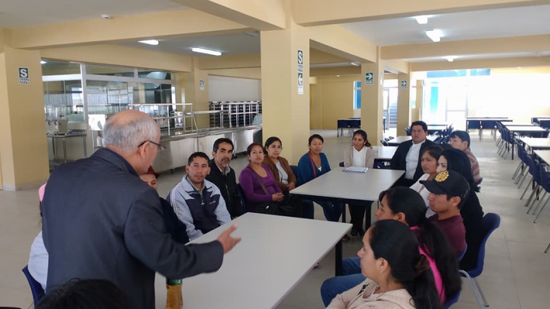 Rector Dr. Leonardo Adolfo Prado Cárdenas, da la bienvenida nuevo equipo de trabajadores del Comedor Universitario