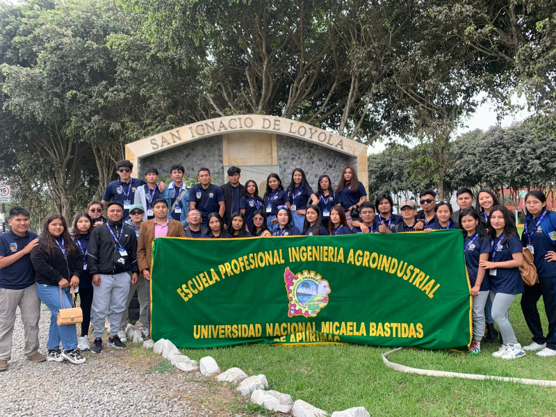 Estudiantes de Ingeniería Agroindustrial de la UNAMBA participan en el CONEIA 2024 en la ciudad de Lima