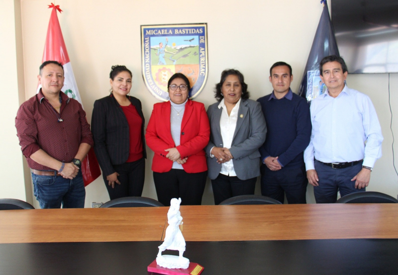 UNAMBA recibe visita de rectora de la Universidad Tecnológica de Lima Sur