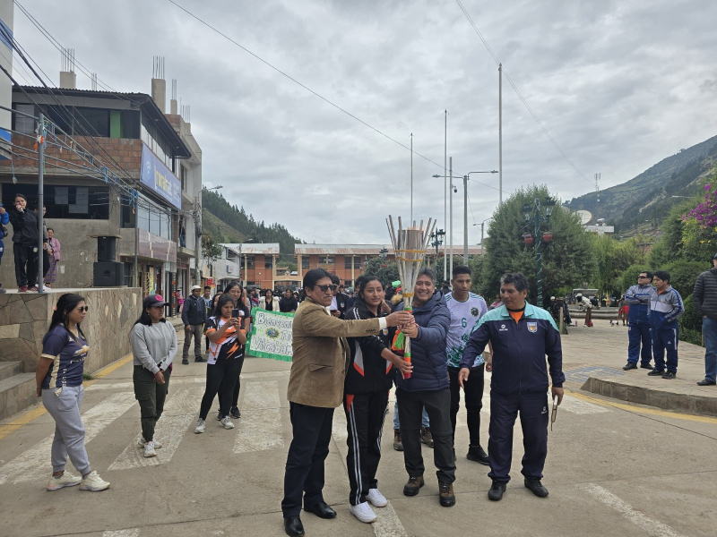 Actividades académicas y deportivas se normalizan en las filiales ante la vista de autoridades de la UNAMBA para participar en “Juegos Deportivos Interfiliales Tambobamba 2024”