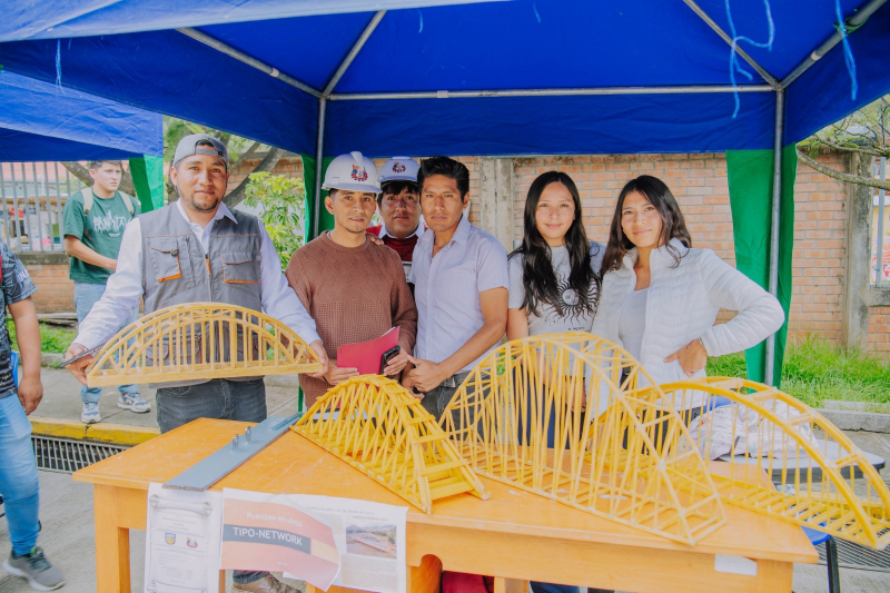 Exitosa feria académica de Ingeniería Civil en la UNAMBA demuestra el talento y compromiso de sus estudiantes