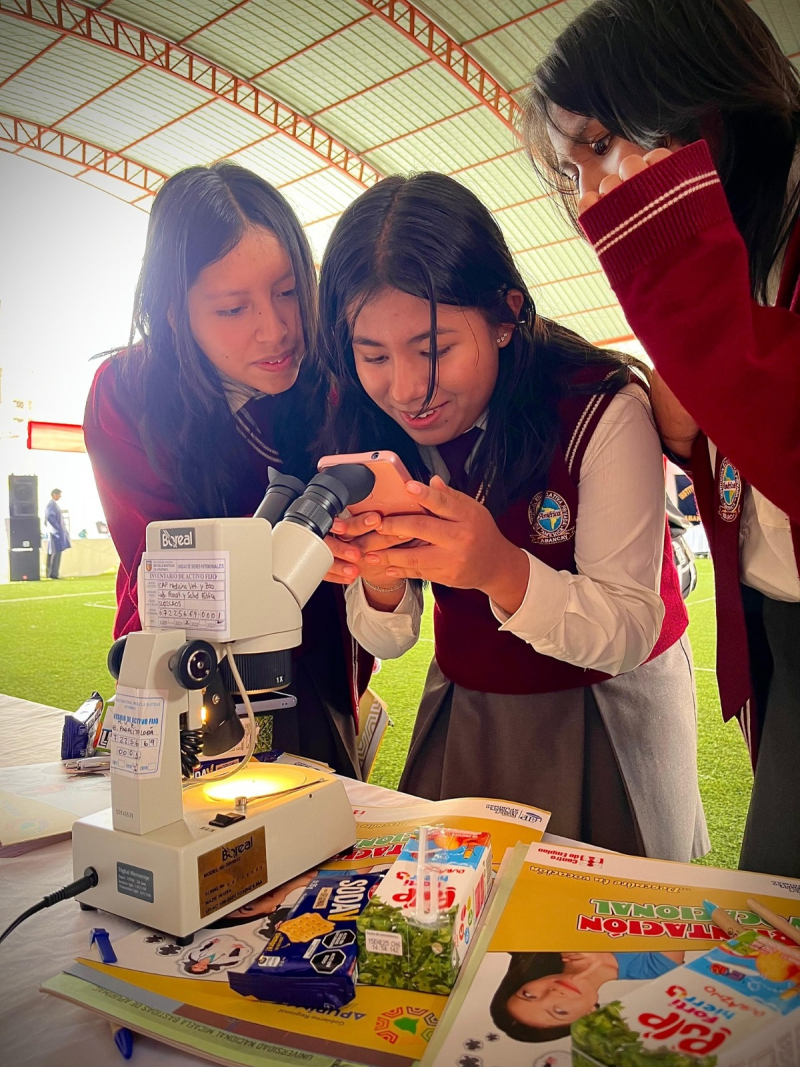 Medicina Veterinaria y Zootecnia presente en Feria de Orientación Vocacional e Información Ocupacional