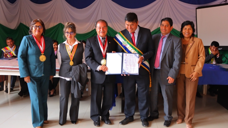Rector de la UNAMBA participó en ceremonia por el 80 aniversario del distrito de San Pedro de Cachora