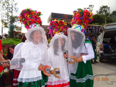 Se realizó con éxito el I Festival de la Huaylía Unambina