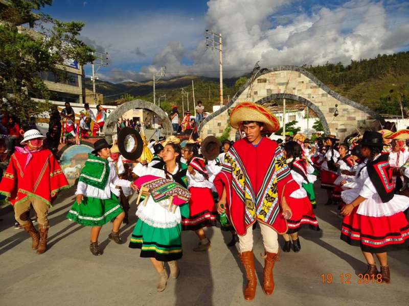 Se realizó con éxito el I Festival de la Huaylía Unambina