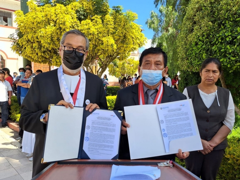 UNAMBA y La Salle Abancay firman convenio de cooperación académica